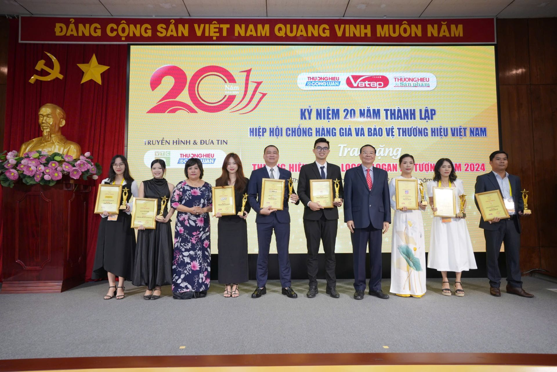 Tự hào lọt top 5 thương hiệu vàng Việt Nam 2024